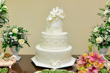 wedding the cake with flowers, wedding cake, 5 floors, fondant cake, layered cake, birthday table...