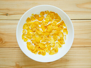 Golden cornflakes breakfast cereal