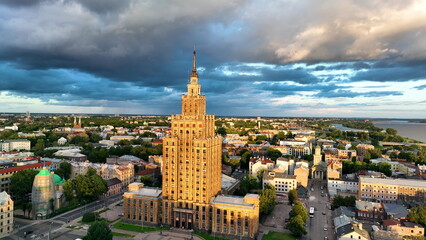 Obraz premium Aerial view of the Riga Old Town at sunset in Latvia.
