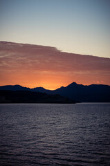 Sonnenuntergang auf dem Wasser