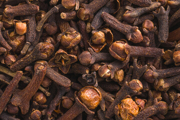 Cloves or cloves are aromatic dried flower buds of the Myrtaceae tree family.