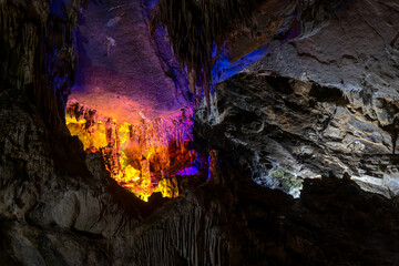 Stunning light display in Cacahuamilpa Caverns reveals ancient rock formations