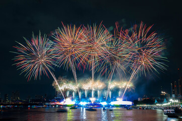 Landscape of firework vijit chao phraya 2024 A Dazzling Spectacle Illuminating Bangkok&rsquo;s Iconic Riverfront at Memorial Bridge (Phra Phuttha Yodfa)
