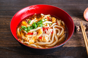 温かいカニ玉うどん