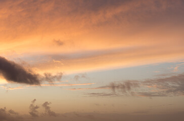 nuages au crépuscule