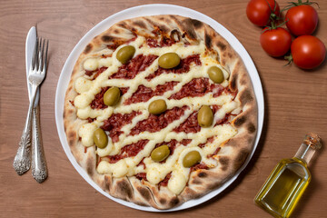 Olive pizza with cream cheese