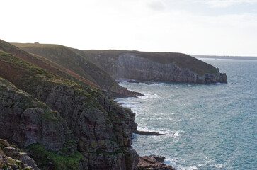 cap frehel avec son phare et ses falaises - côtes d'armor