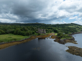 Fototapeta premium Dunvegan Castle on the Isle of Skye