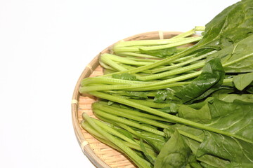 冬の定番野菜、ほうれん草