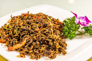 Cantonese specialty: stir-fried rice worms