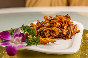 Fried eel with ginger