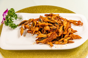 Fried eel with ginger