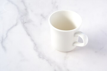 コーヒーを飲むマグカップ
