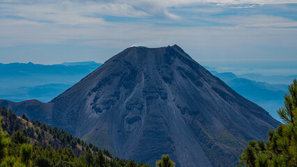 Fototapeta premium Colima Volcano