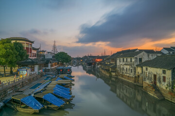Fototapeta premium The ancient architectural complex and canal scenery of Qiandeng Ancient Town in Suzhou, Jiangsu Province, China
