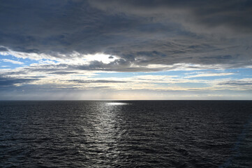 Seetag auf einem Kreuzfahrtschiff, Blick auf die  Nordsee