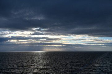 Seetag auf einem Kreuzfahrtschiff, Blick auf die  Nordsee