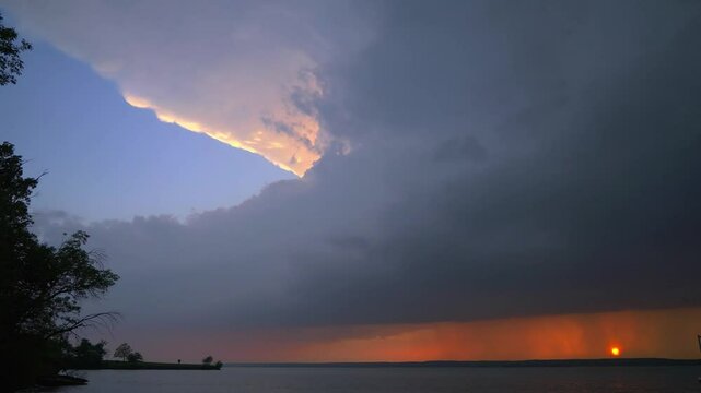 ь It seems the rain is starting