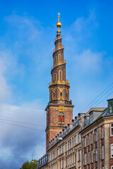 Obraz premium Famous spiral spire of Vor Frelsers Kirke at Copenhagen, Denmark
