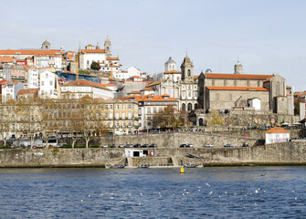 Obraz premium Buildings in downtown Porto in Portugal