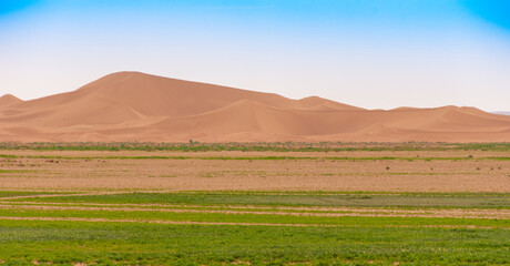 Obraz premium View of the Magnificent Landscape of the Sahara Desert in Morocco