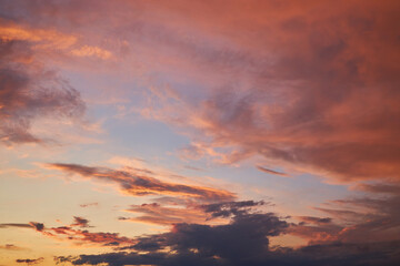 Vibrant Sunset Clouds in a Colorful Evening Sky