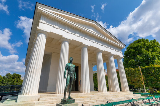 Bronze statue and Theseus Temple, Volksgarten, Vienna, Austria