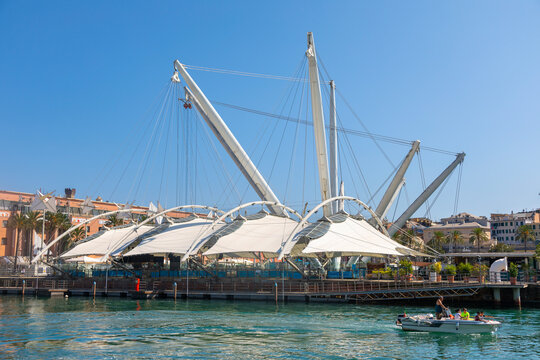 Bigo and Porto Antico harbour, Genoa, Liguria, Italy
