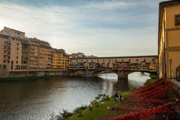 Obraz premium ponte vecchio bridge and bazaar