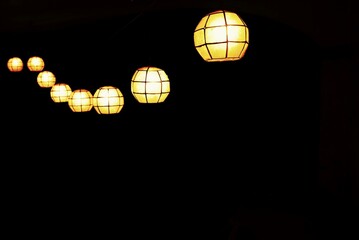 Obraz premium hanging lanterns