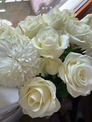 Bouquet of white roses and flowers 