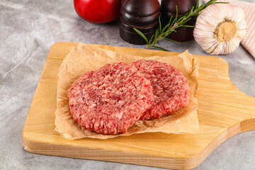 Raw round beef cutlet minced meat