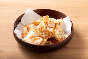 揚げせんべい（しょうゆ味）