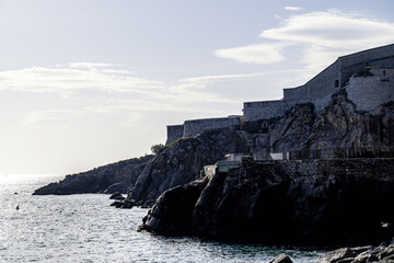 s&egrave;te pointe, courte, &eacute;tang de thau, th&eacute;&acirc;tre de la mer