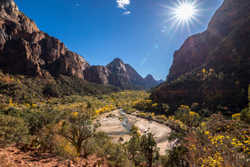 Explore stunning Zion Canyon, Utah