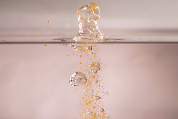 farbe tropfen wasser orange