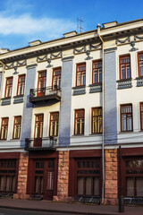 Obraz premium This striking building in Irkutsk showcases its unique architectural style and intricate details amid autumn scenery. Irkutsk city, historical building. 
