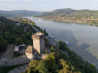 Naklejka premium Aerial view of the Dunaj River and the ancient city of Vysehrad in Hungary