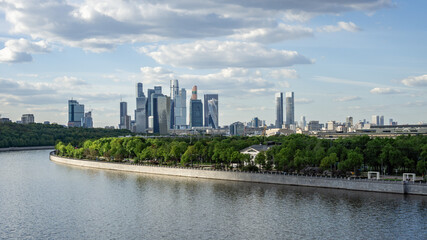 Obraz premium view of the skyscrapers of Moscow City at dusk