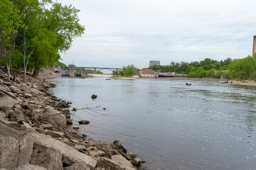 Fototapeta premium Scenic View of the Mississippi River Near Minnehaha Falls, Minnesota