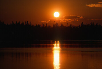 coucher de soleil, Parc du Listassini, Québec, Canada