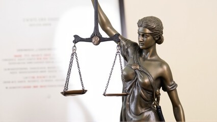 Obraz premium scales of justice