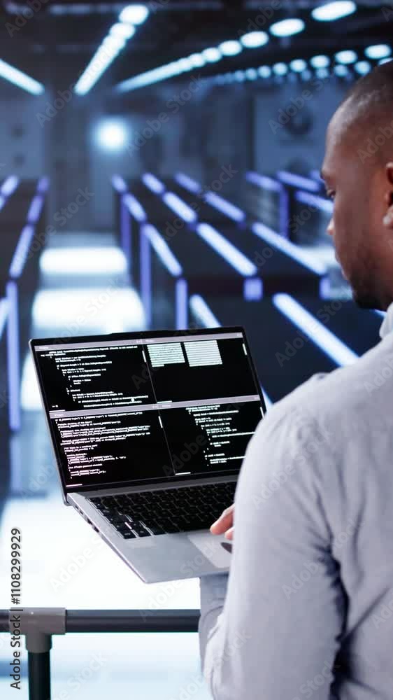 Leinwandbilder happy engineer in data center server room configuring ai