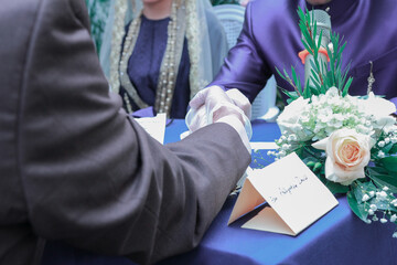 marriage agreement, the groom and the bride's father in the Islamic religion