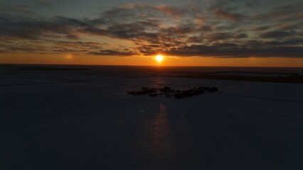 Obraz premium Cold Winter Sunset