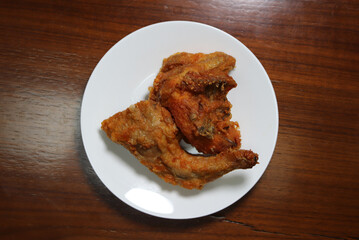 Korean fried chicken. Fried chicken popular for beer snacks.
