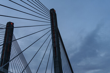 Obraz premium Morgengrauen an der Waal in Holland