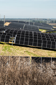 Extensive solar farm designed to optimize renewable energy production