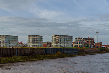 Obraz premium Auf der Waal bei Nijmegen