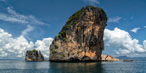 Fototapeta premium Summer holiday Thailand, Krabi. Beaches on the islands of the National Park Krabi, Thailand 